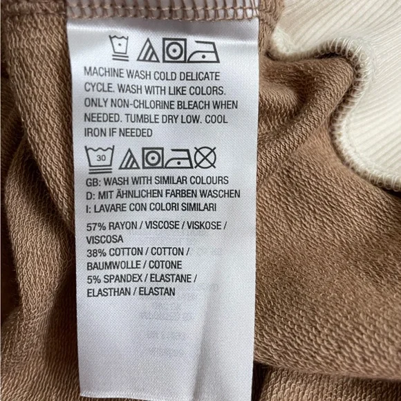 NWOT Studio Park ruched-sleeve sweatshirt - Picture 5 of 10